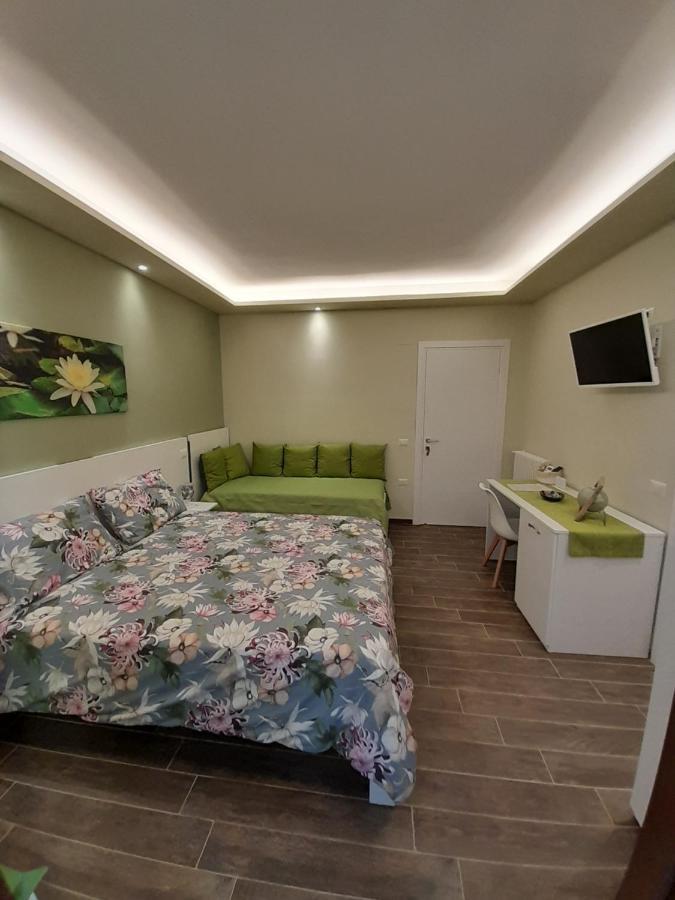 L'Oasi Di Venere Bed And Breakfast Caserta Eksteriør billede